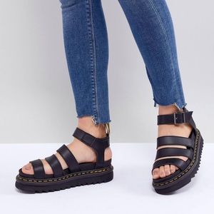 NWOT Dr. Martens Vegan Blaire Flatform Sandal